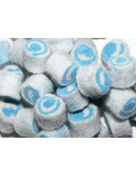 perlina di feltro naturale 8-12mm col spirale bianco/celeste