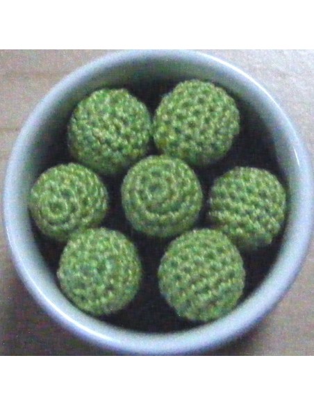 7 palline/perle di cotone all'uncinetto  col pistacchio
