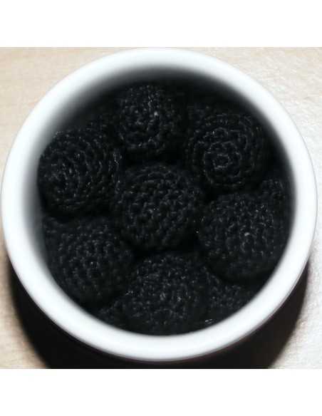 7 palline/perle di cotone all'uncinetto  col nero